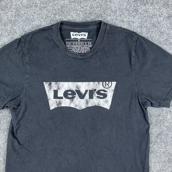 Levi's T-Shirt Mens Small Black Graphic Logo Crew Neck Short Sleeve Casual - Picture 1 of 7